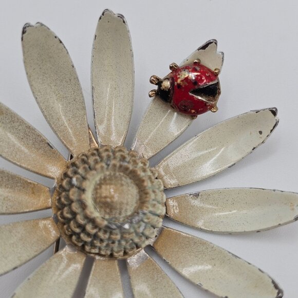 Vintage White Daisy 2pc Floral Flower Head Lapel Pin Brooch Set - Picture 4 of 13